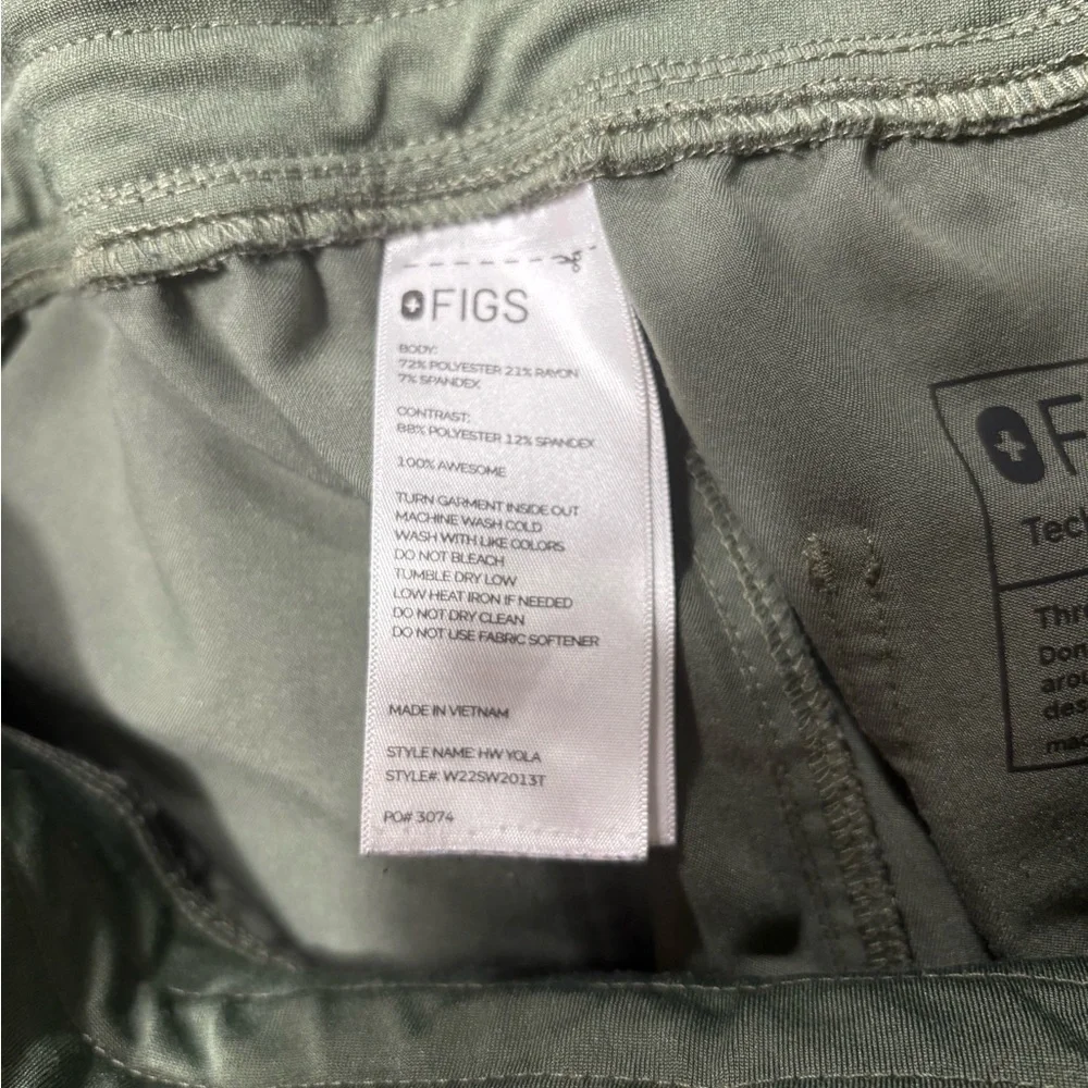 Figs Women Pants in Moss with Orange Detail - Picture 3 of 4